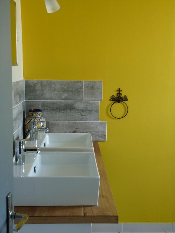 Bergerie D'Alivon En Camargue Bed & Breakfast Albaron Екстериор снимка